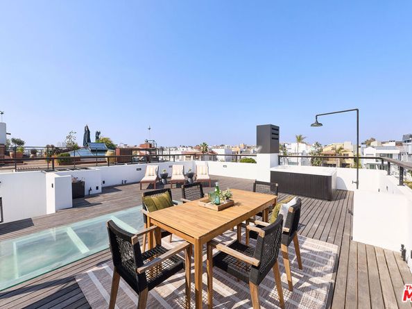 5106 Pacific Avenue, Marina Del Rey CA 90292