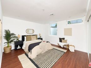 5106 Pacific Avenue, Marina Del Rey CA 90292