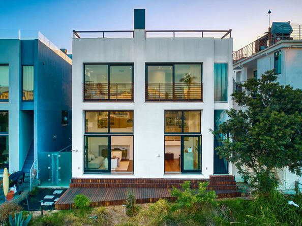 5106 Pacific Avenue, Marina Del Rey CA 90292