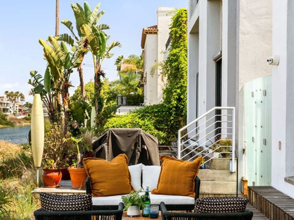 5106 Pacific Avenue, Marina Del Rey CA 90292