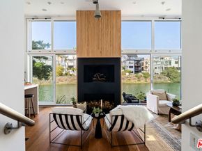 5106 Pacific Avenue, Marina Del Rey CA 90292