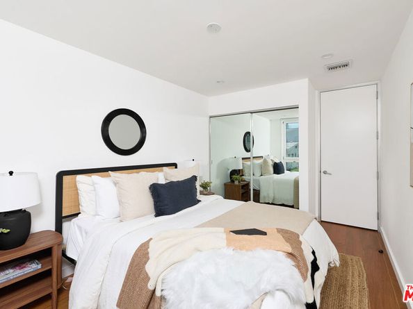 5106 Pacific Avenue, Marina Del Rey CA 90292