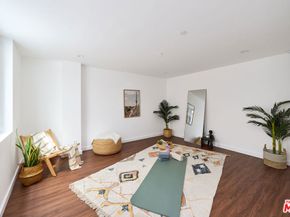 5106 Pacific Avenue, Marina Del Rey CA 90292