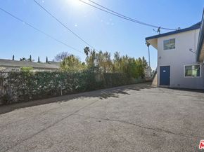 2250 N Frederic Street, Burbank CA 91504