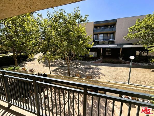 4589 Via Marisol 257, Los Angeles CA 90042