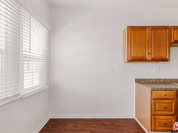 5320 W Olympic Boulevard, Los Angeles CA 90036