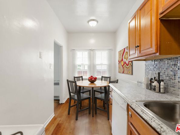 5320 W Olympic Boulevard, Los Angeles CA 90036