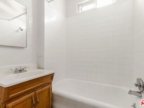 5320 W Olympic Boulevard, Los Angeles CA 90036