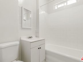 5320 W Olympic Boulevard, Los Angeles CA 90036