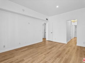 8162 Manitoba Street 209, Playa Del Rey CA 90293