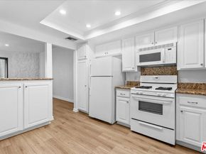 8162 Manitoba Street 209, Playa Del Rey CA 90293