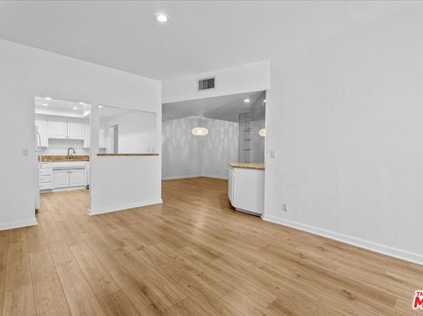 8162 Manitoba Street 209, Playa Del Rey CA 90293