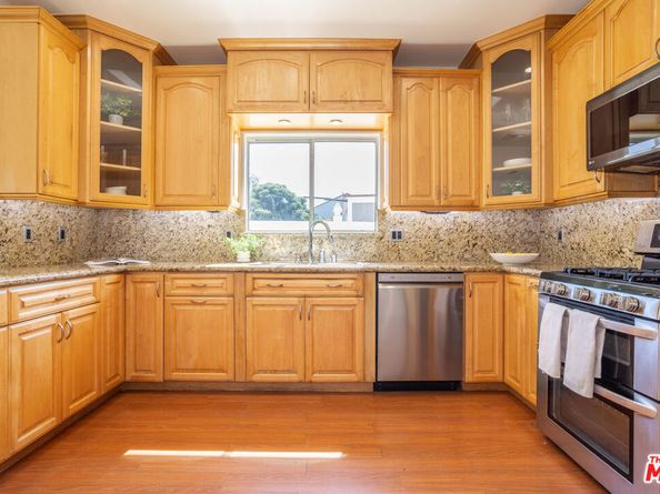 15065 Vose Street, Van Nuys CA 91405