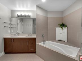 1248 N Laurel Avenue 103, West Hollywood CA 90046