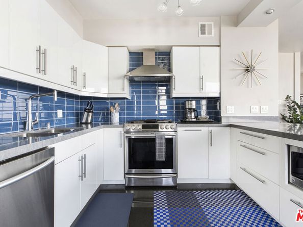 4455 Los Feliz Boulevard 907, Los Angeles CA 90027