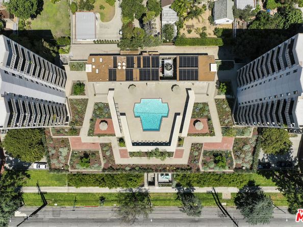 4455 Los Feliz Boulevard 907, Los Angeles CA 90027