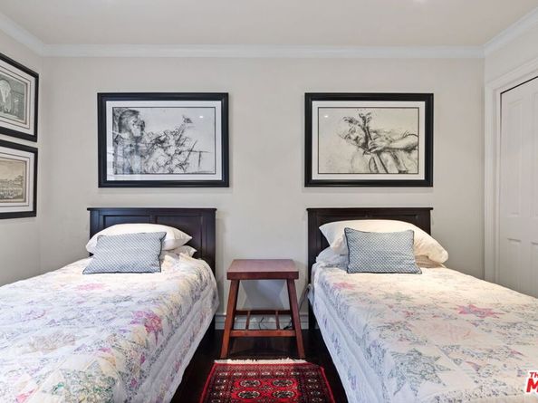 1060 Chantilly Road, Los Angeles CA 90077
