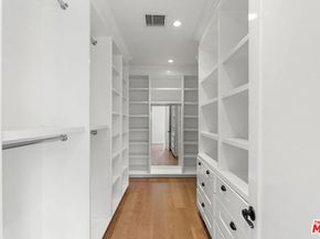 530 N Alta Vista Boulevard, Los Angeles CA 90036