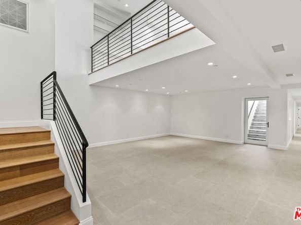 530 N Alta Vista Boulevard, Los Angeles CA 90036