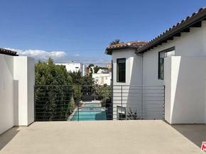 530 N Alta Vista Boulevard, Los Angeles CA 90036