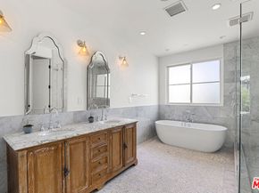 530 N Alta Vista Boulevard, Los Angeles CA 90036