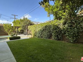 530 N Alta Vista Boulevard, Los Angeles CA 90036