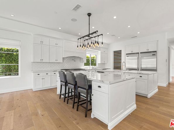 530 N Alta Vista Boulevard, Los Angeles CA 90036