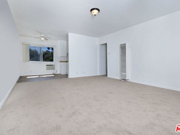 9301 Darby Avenue, Northridge CA 91325