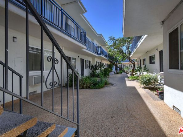 9301 Darby Avenue, Northridge CA 91325