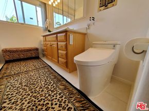 8130 Grimsby Avenue, Los Angeles CA 90045