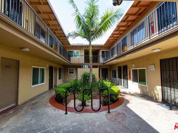 685 S Coronado Street, Los Angeles CA 90057