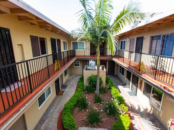 685 S Coronado Street, Los Angeles CA 90057