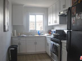 685 S Coronado Street, Los Angeles CA 90057