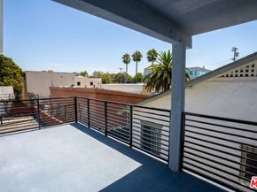 1324 W 30th Street, Los Angeles CA 90007