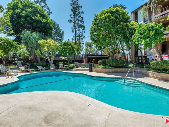 8110 Manitoba Street 109, Playa Del Rey CA 90293
