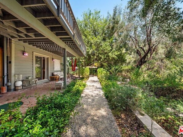 22760 Chamera Lane, Topanga CA 90290