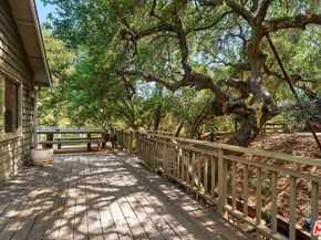 22760 Chamera Lane, Topanga CA 90290