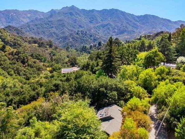 22760 Chamera Lane, Topanga CA 90290