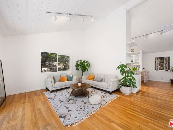 22760 Chamera Lane, Topanga CA 90290