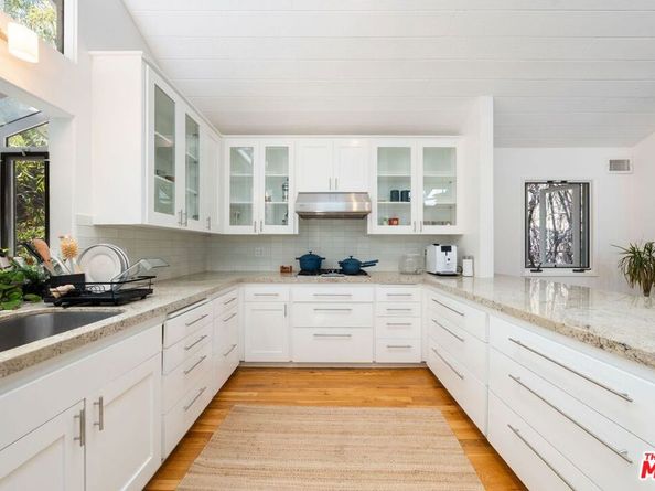 22760 Chamera Lane, Topanga CA 90290