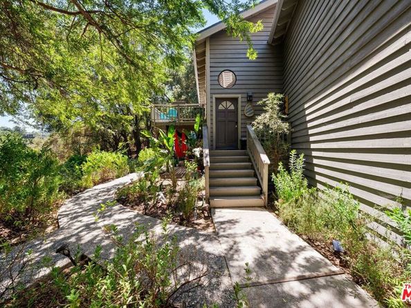 22760 Chamera Lane, Topanga CA 90290