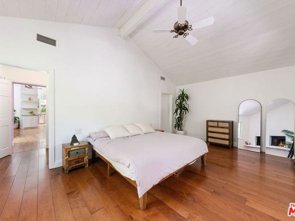 22760 Chamera Lane, Topanga CA 90290