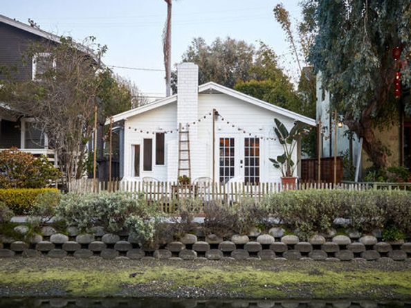 230 Sherman Canal, Venice CA 90291