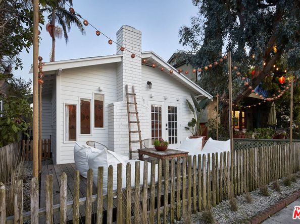 230 Sherman Canal, Venice CA 90291