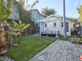 230 Sherman Canal, Venice CA 90291