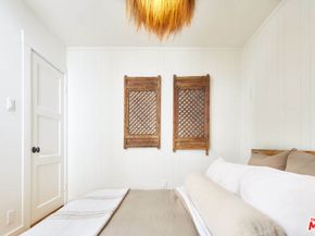 230 Sherman Canal, Venice CA 90291