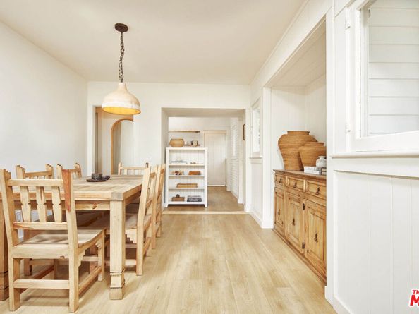 230 Sherman Canal, Venice CA 90291