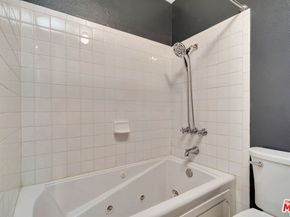8558 De Soto Avenue 41, Canoga Park CA 91304
