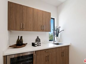 3807 S Verona Court, Los Angeles CA 90066