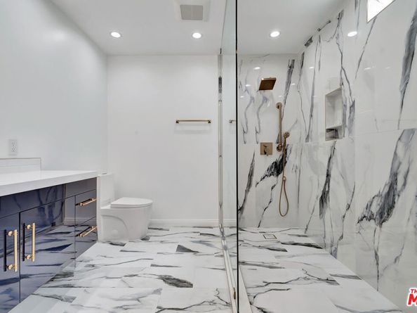 10531 Ashton Avenue 201, Los Angeles CA 90024